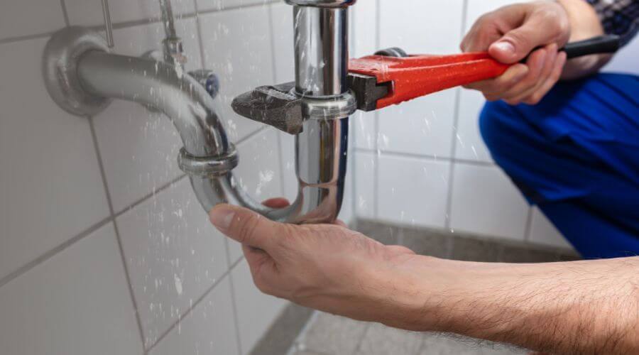 Expert burst pipe repair services in Benton, TN
